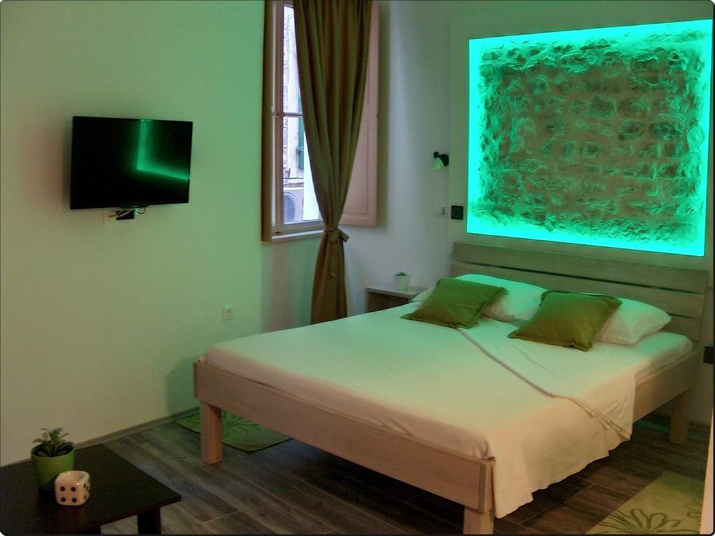Apartments Mila Split Szoba fotó