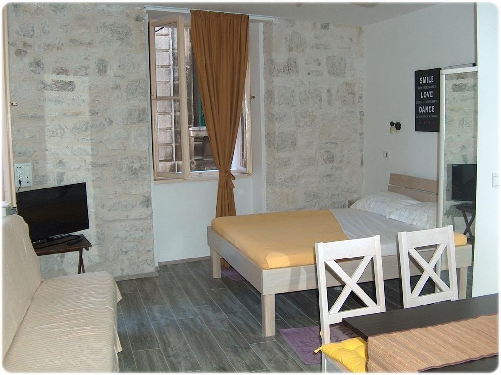 Apartments Mila Split Szoba fotó