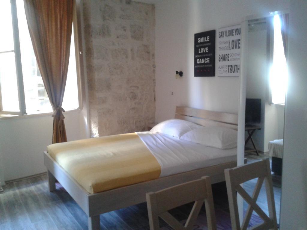 Apartments Mila Split Szoba fotó